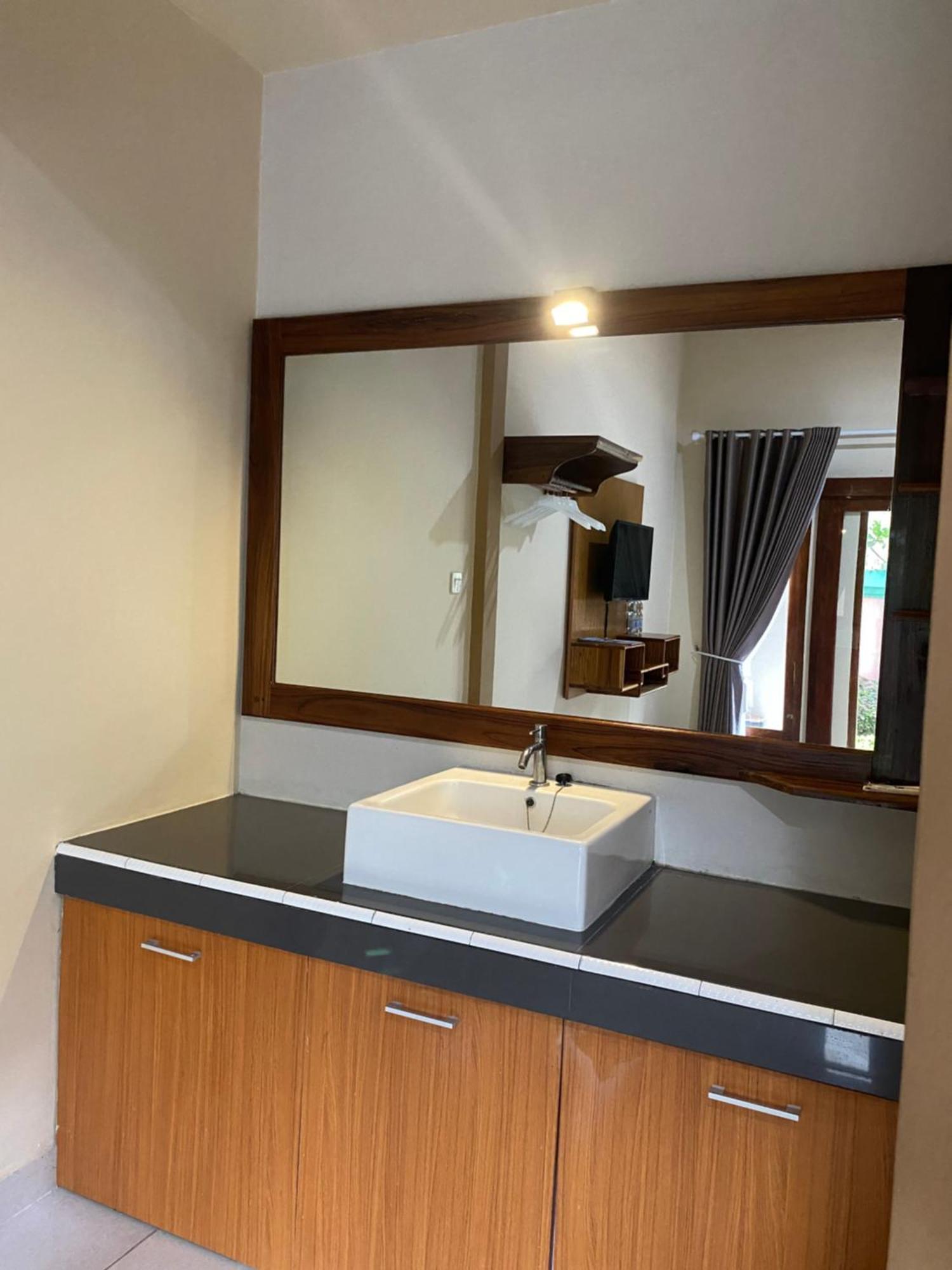 Semilir Inn Senggigi Kültér fotó